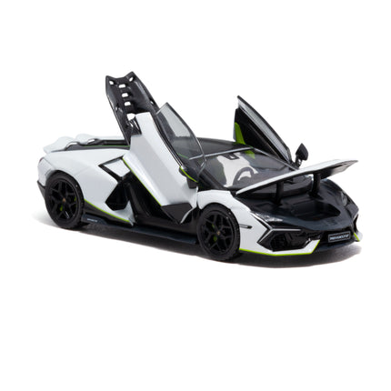 1/64 林寶堅尼 Revuelto (白色)