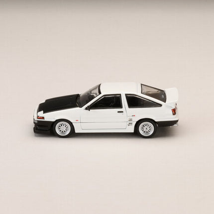 [Pre-Order] 1:64 Hobby Japan Toyota SPRINTER TRUENO GT APEX (AE86) DK Tsuchiya Street Tuning 1998（8.14）