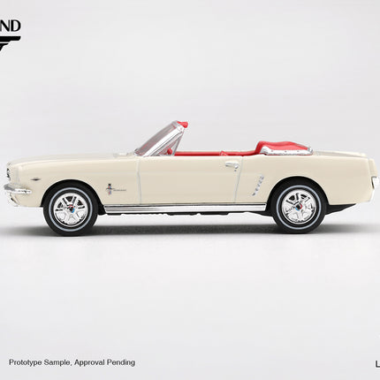 [Pre-Order]  1/64 Mini GT Ford Mustang convertible 1964  “Goldfinger”   （10.5）